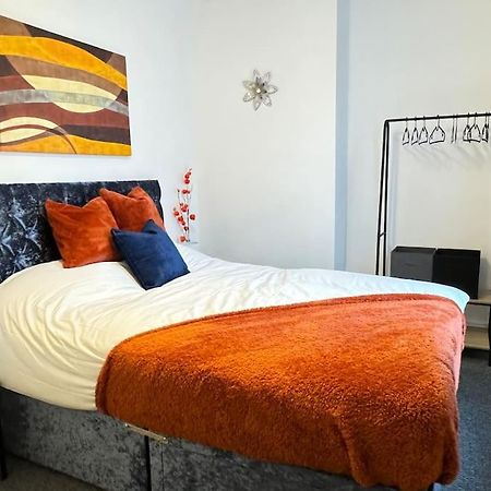 Cosy Home In Barnsley Centre Bagian luar foto
