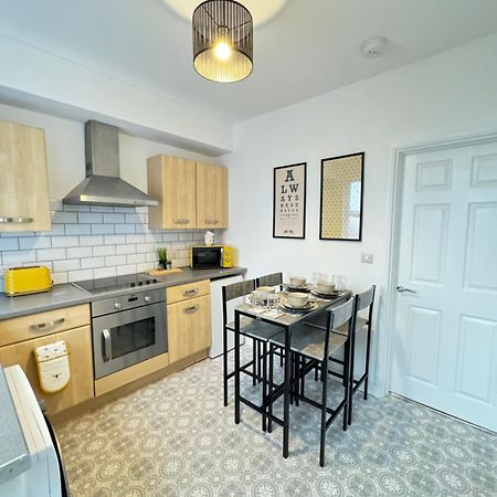 Cosy Home In Barnsley Centre Bagian luar foto