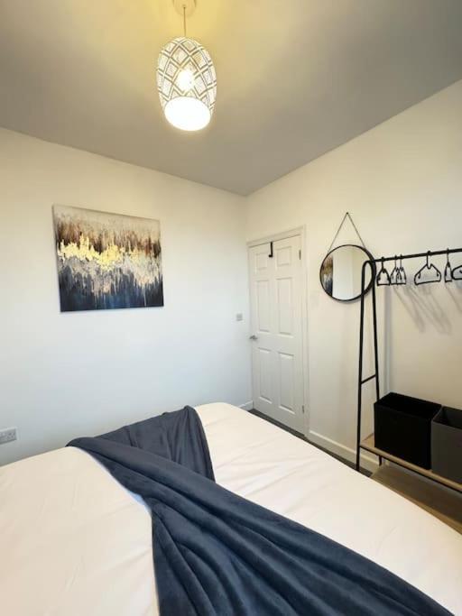 Cosy Home In Barnsley Centre Bagian luar foto