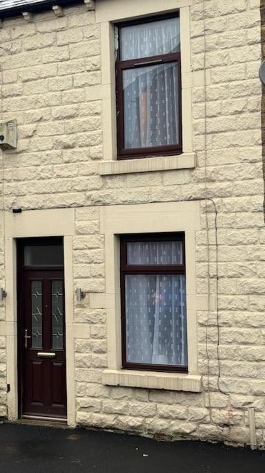 Cosy Home In Barnsley Centre Bagian luar foto