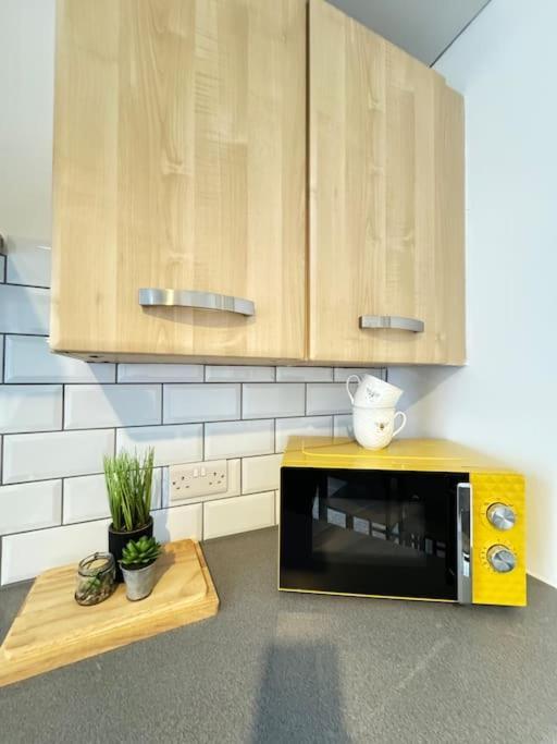 Cosy Home In Barnsley Centre Bagian luar foto