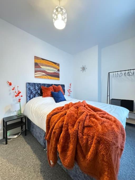 Cosy Home In Barnsley Centre Bagian luar foto