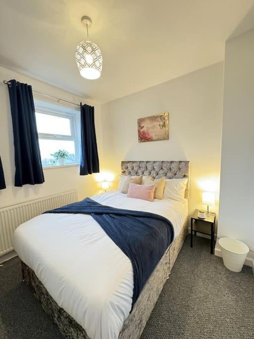 Cosy Home In Barnsley Centre Bagian luar foto