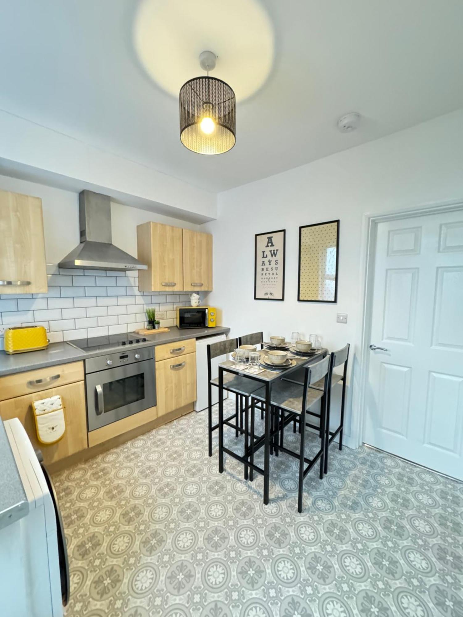 Cosy Home In Barnsley Centre Bagian luar foto